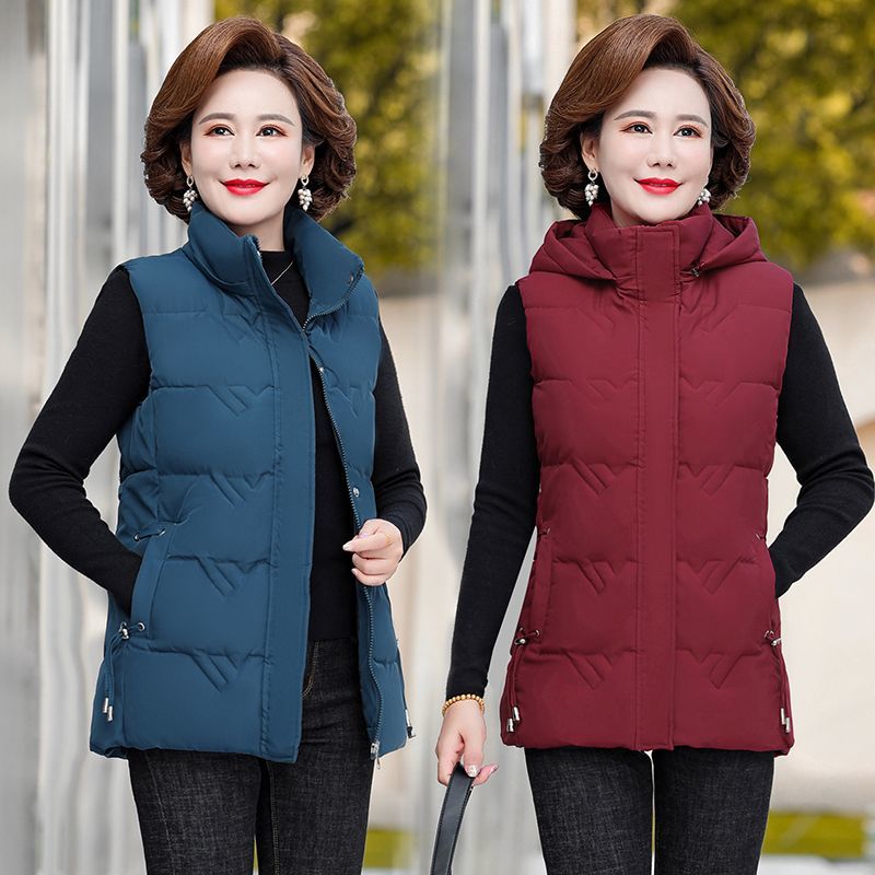 中老年人羽绒服马甲女加大码胖妈妈短款棉背心老太太加厚坎肩
