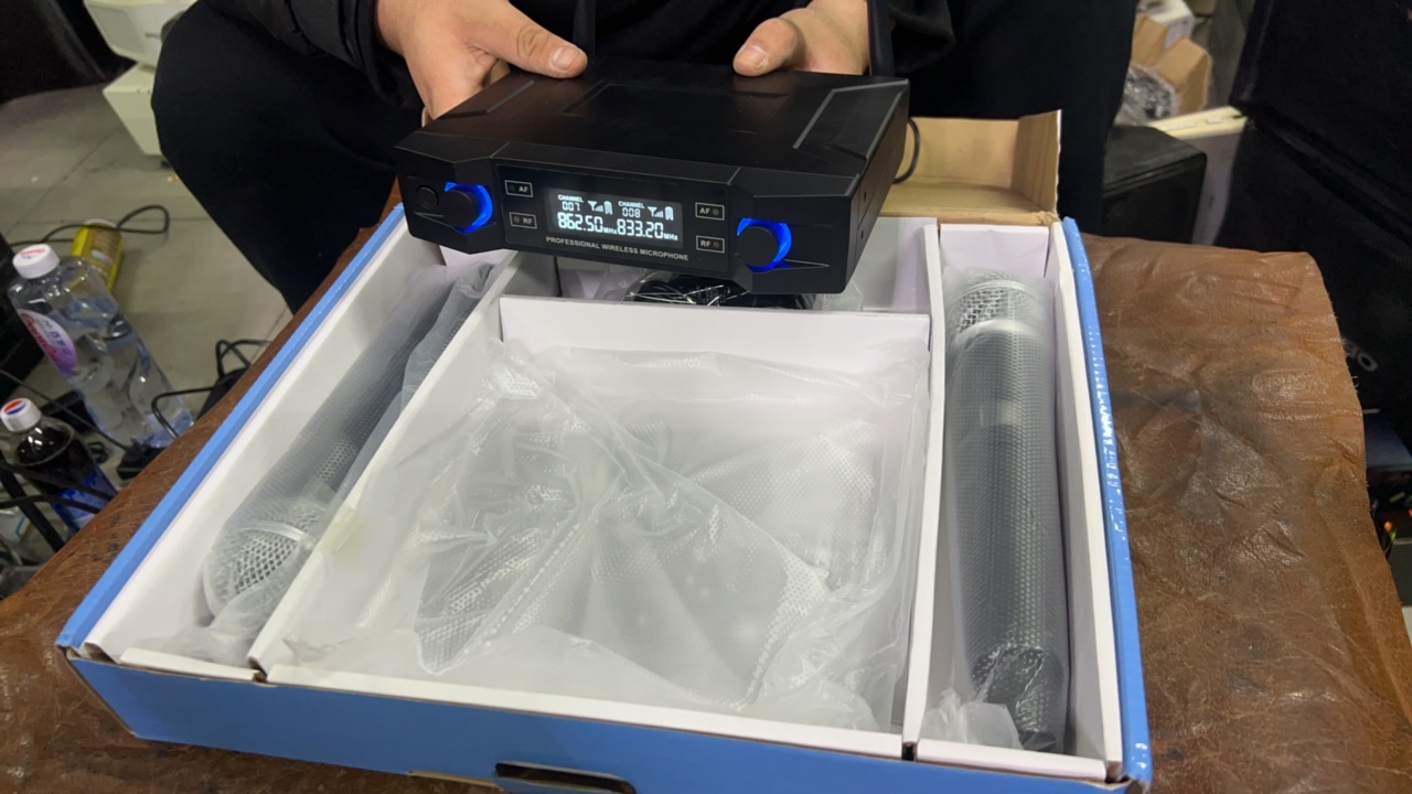 80新  麦克风接收器（二手商品看好再拍）（部分地区不支持）