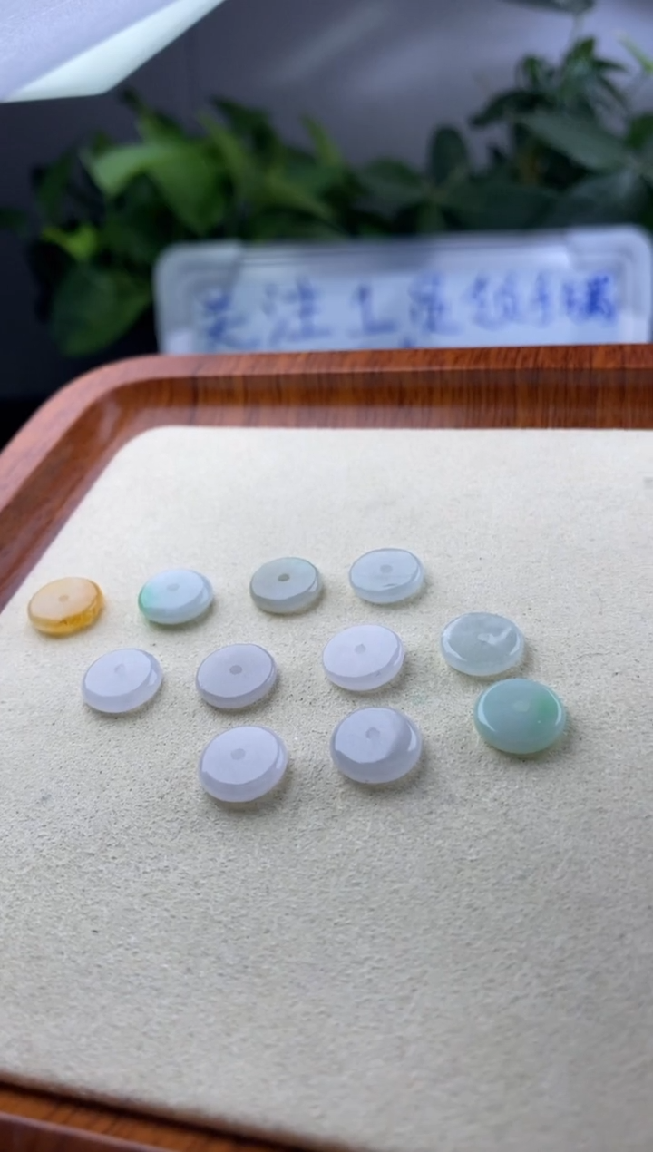 【闪购商品】翡翠挂件未镶嵌多样性发货已经