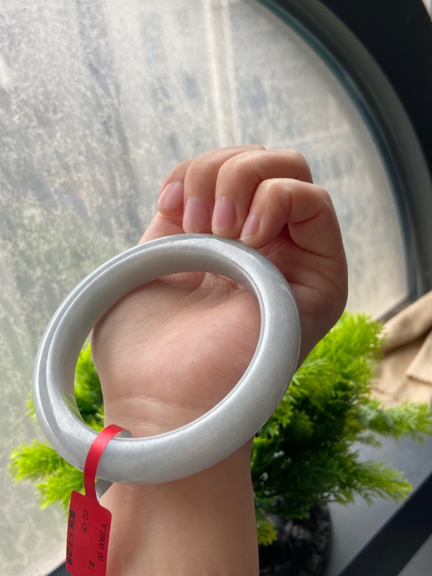 翡翠手镯未镶嵌正圈手镯