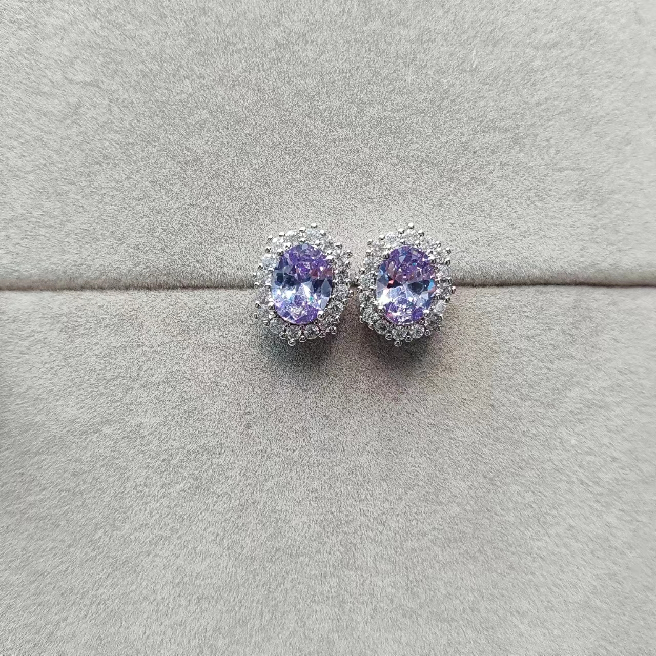 铜合金合成锆石耳饰 99908经典简约紫色蛋面耳钉