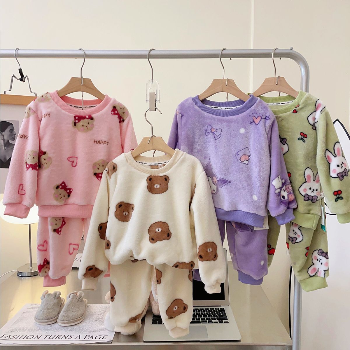 儿童毛绒绒保暖家居服两件套秋冬男女童宝宝卡通可爱睡衣居家套装