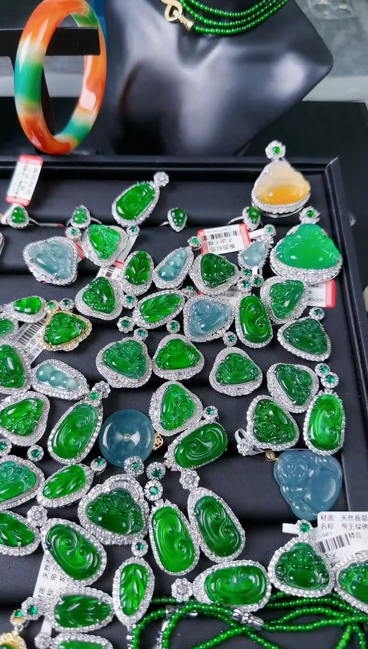 【闪购商品】翡翠吊坠(不含链)银S925镶嵌葫芦