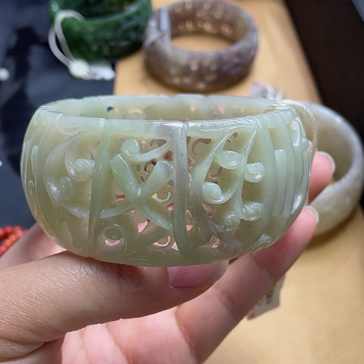 【闪购商品】和田玉手镯64未镶嵌丙*木