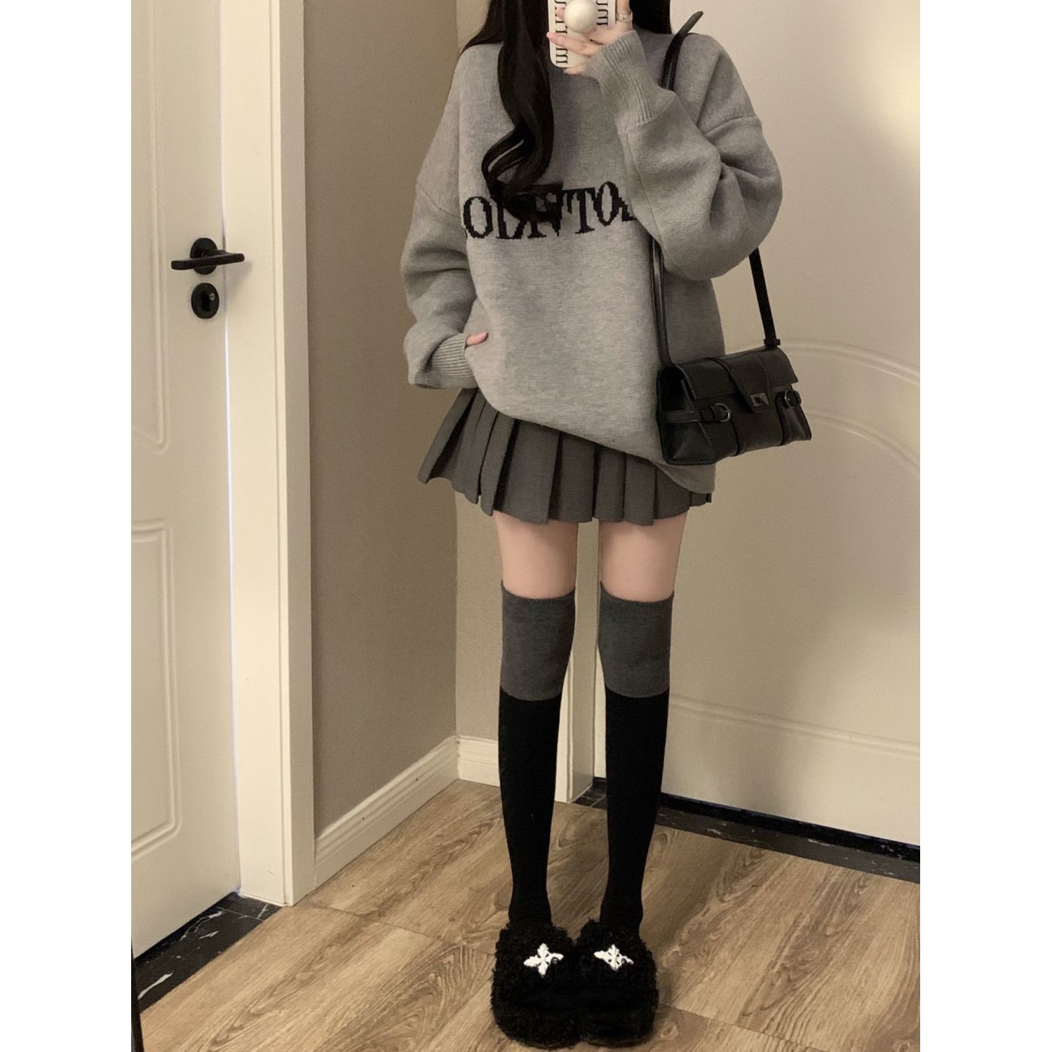 套装女秋冬款韩系圆领宽松字母套头长袖加绒卫衣百褶裙两件套春季