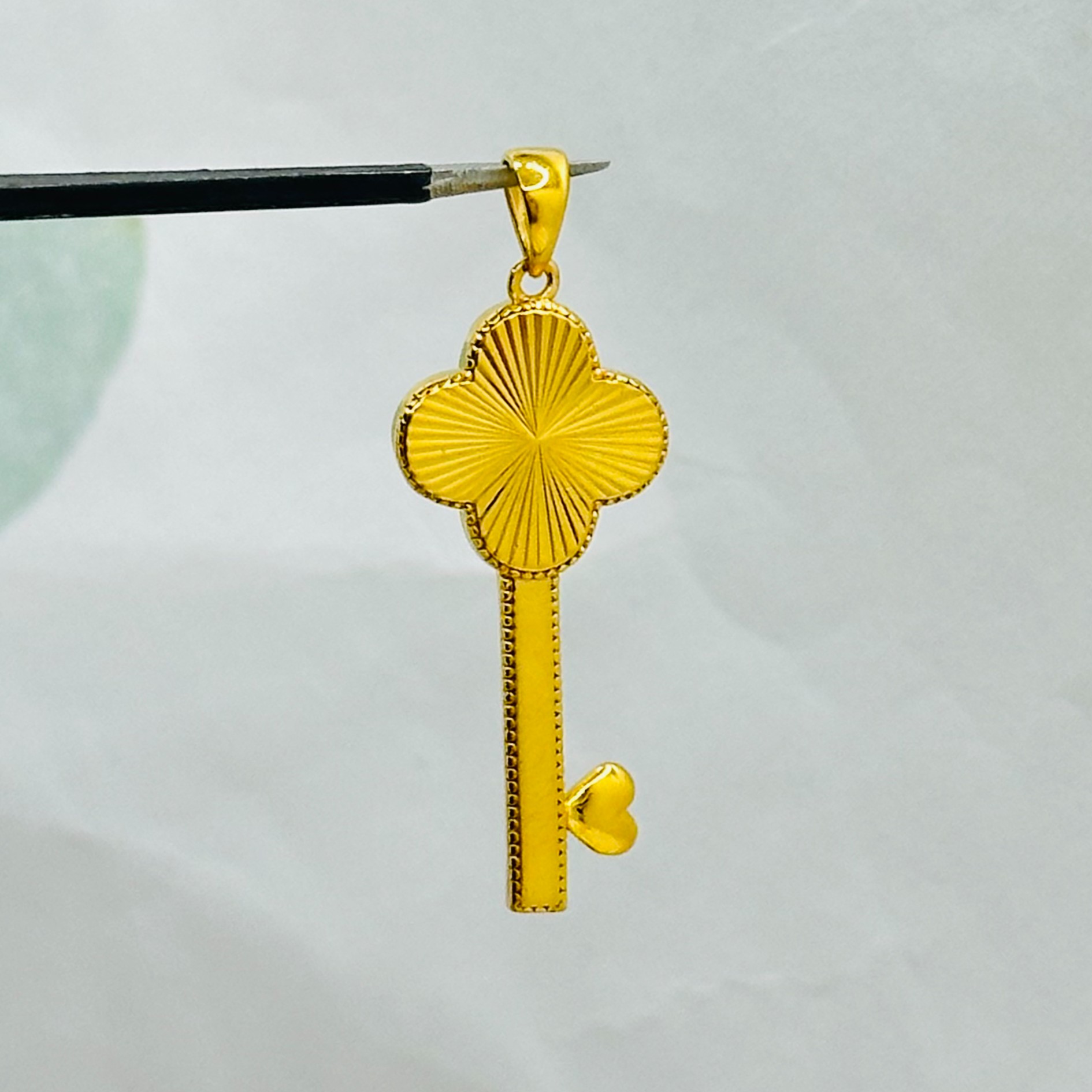 足金999 镭射四叶花钥匙吊坠  5G工艺黄金珠宝首饰