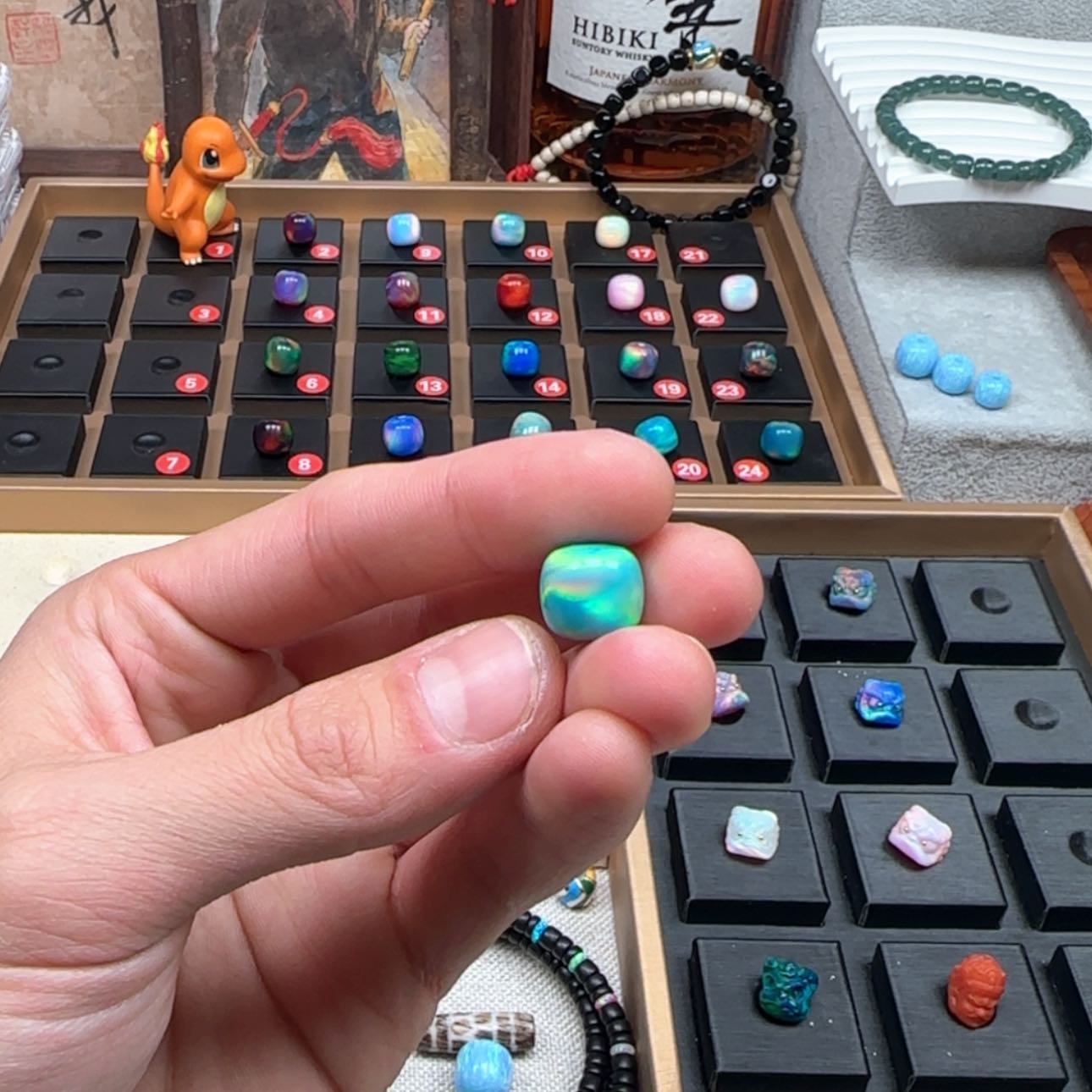 【闪购商品】人工欧泊树脂制品少***?