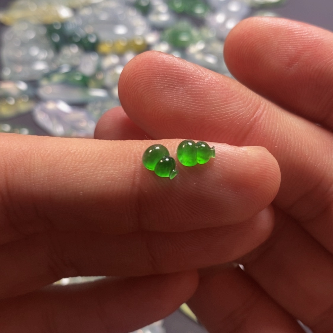 【闪购商品】定制翡翠未镶嵌欢*子