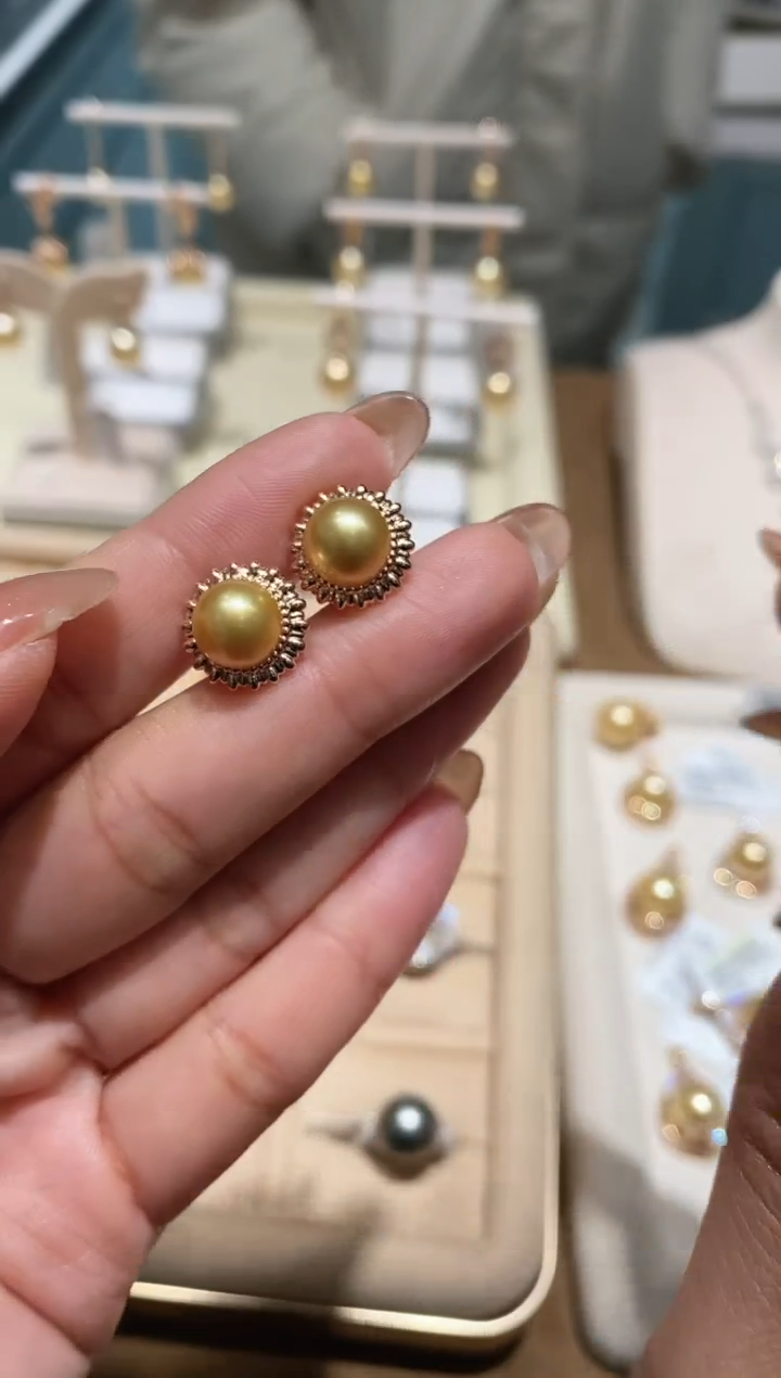 【闪购商品】定制海水珍珠耳饰18K金镶嵌NHM 37