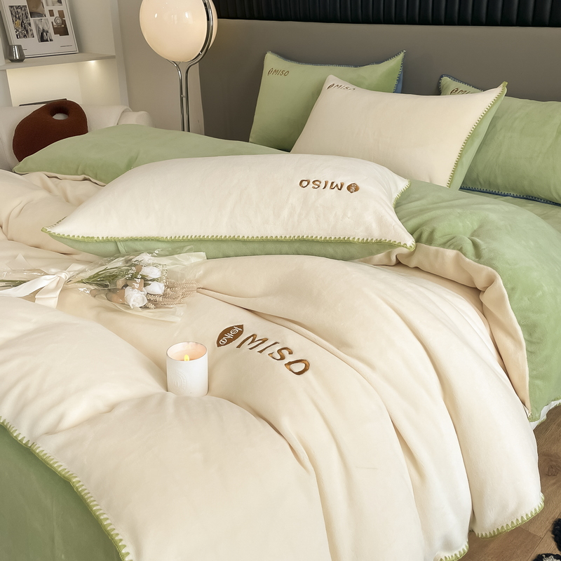 简约新款全消光高克重超柔牛奶绒蜜薯绒四件套秋冬季加厚婴儿绒珊