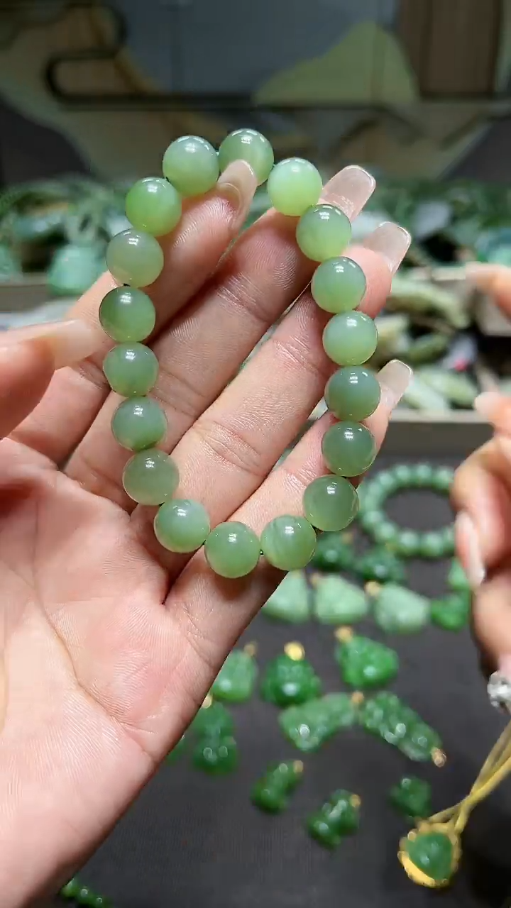 【闪购商品】和田玉挂件未镶嵌9+