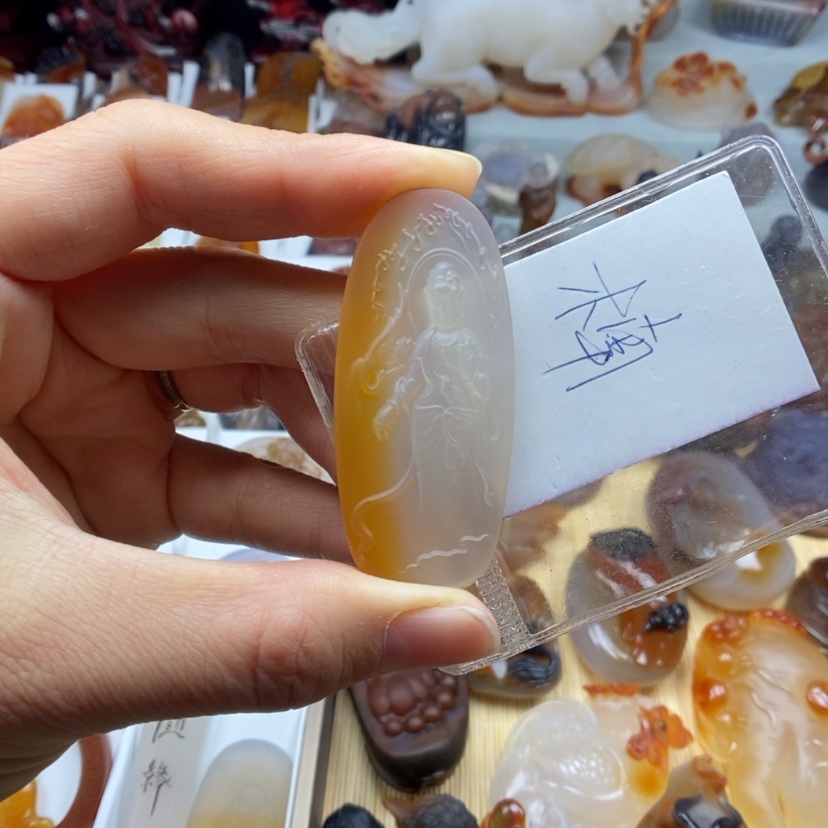 【闪购商品】玛瑙/玉髓颈饰未镶嵌麋***光