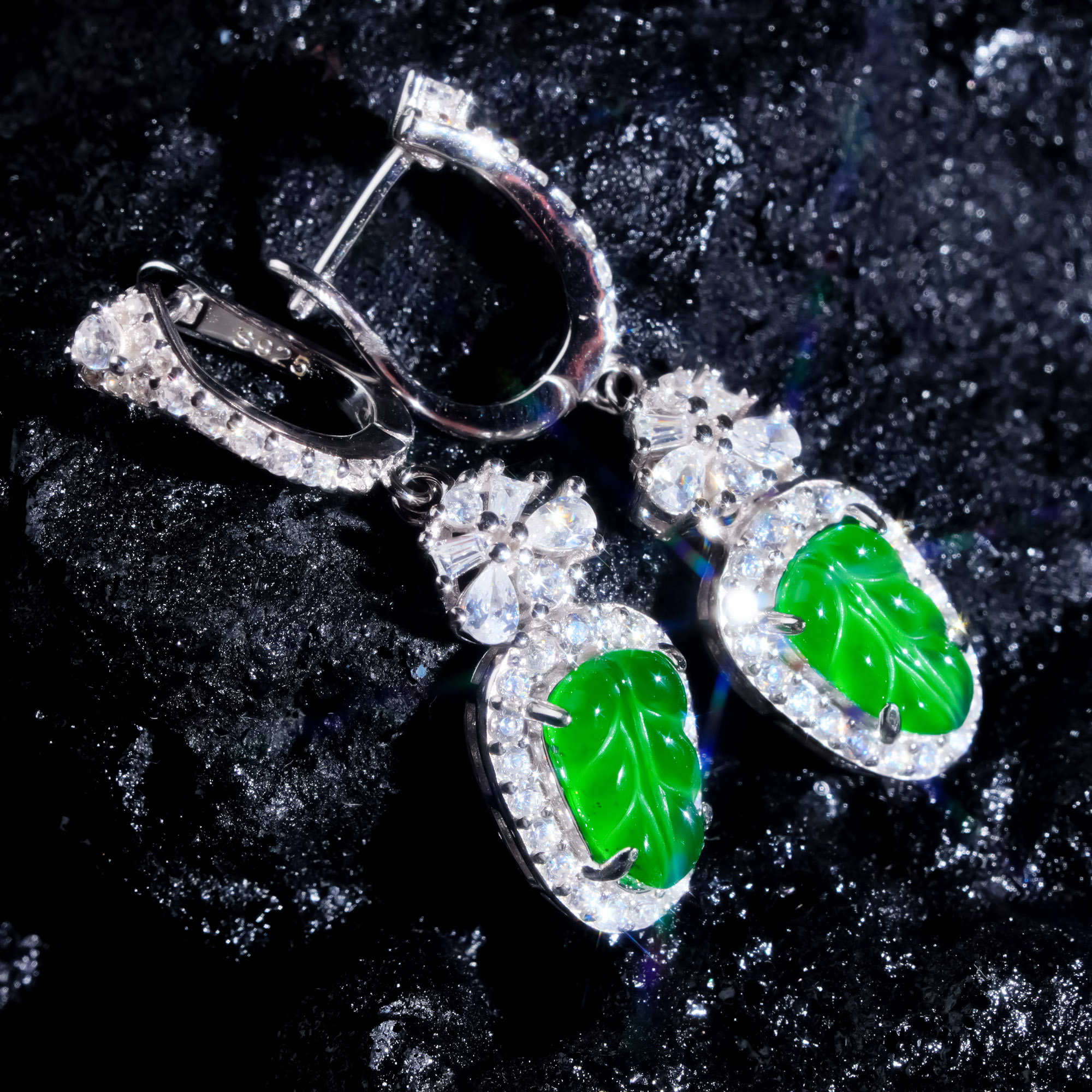 大李珠宝-穿搭时尚简约轻奢天然A货翡翠叶子耳饰多样性发其一G034