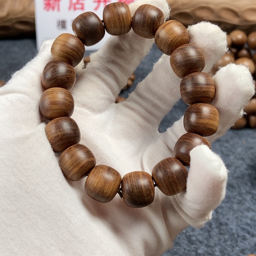 【闪购商品】檀香木手串/手链郝