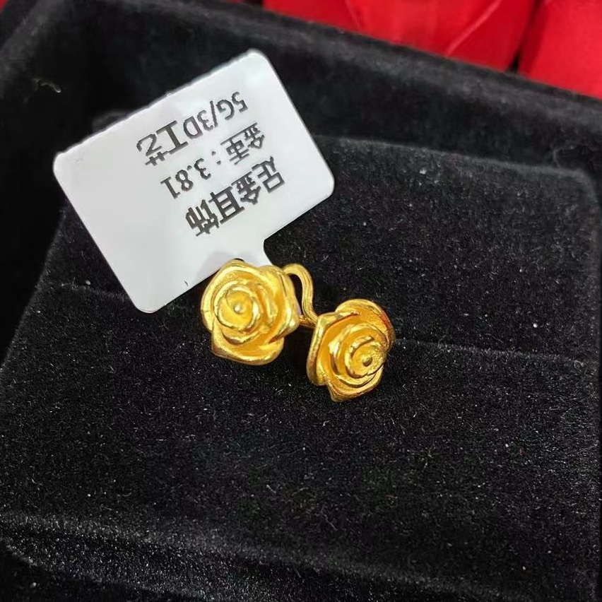 足金5G玫瑰花耳饰3.81