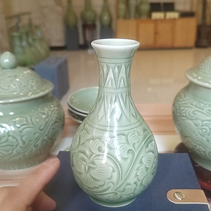 【闪购商品】陶瓷杯14cm