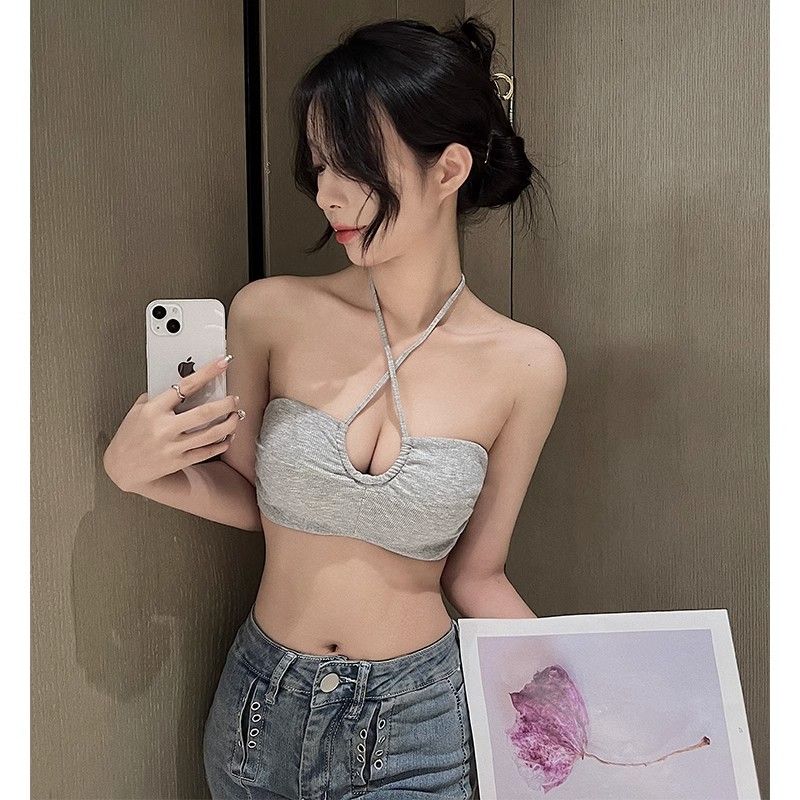 内衣女小胸聚拢挂脖式抹胸无钢圈收副乳美背性感无肩带防滑文胸罩