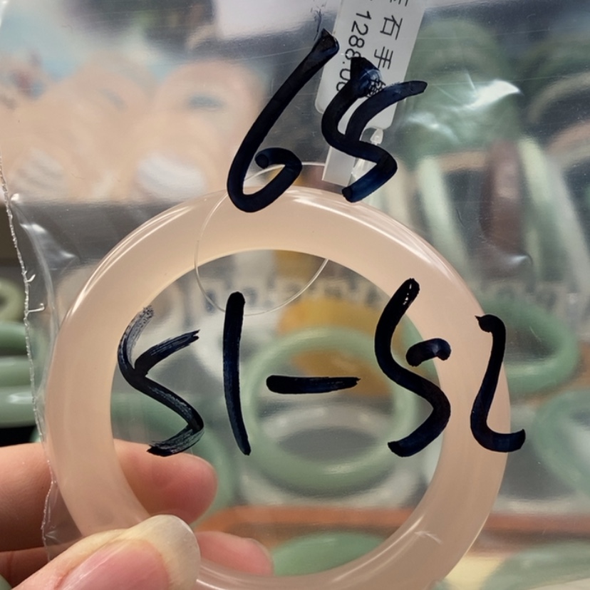 【闪购商品】石英质玉手镯未镶嵌?
