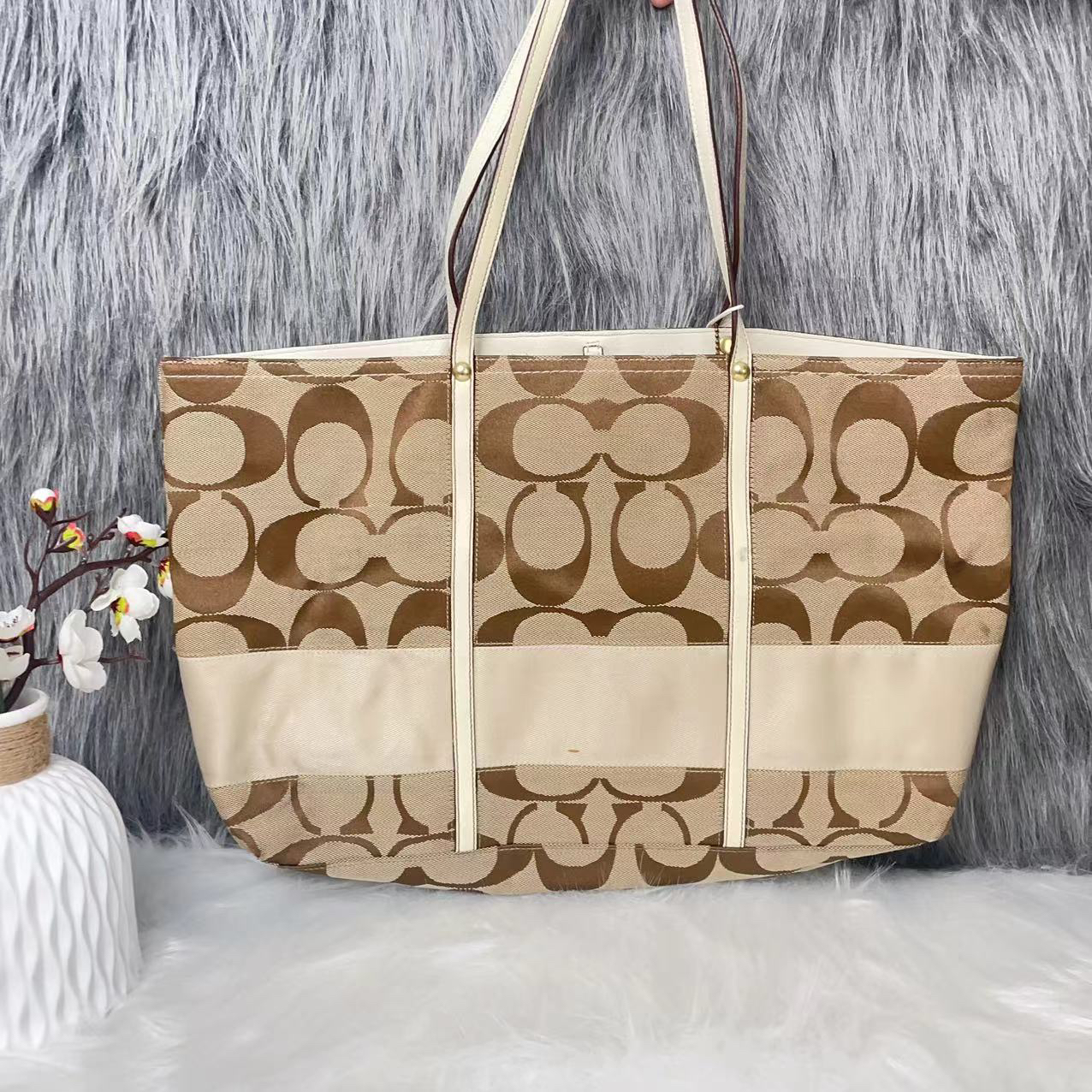 COACH寇驰老花托特包     K02514