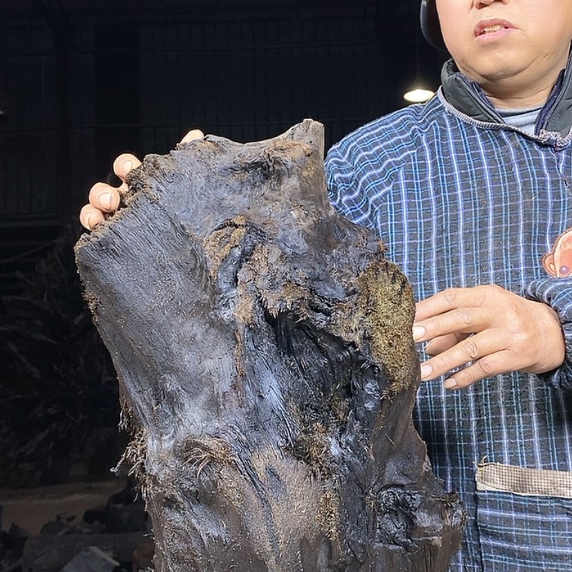 【闪购商品】金丝楠木根雕琼****屋