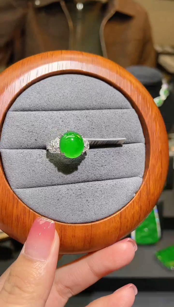 【闪购商品】翡翠戒指18K金镶嵌A10