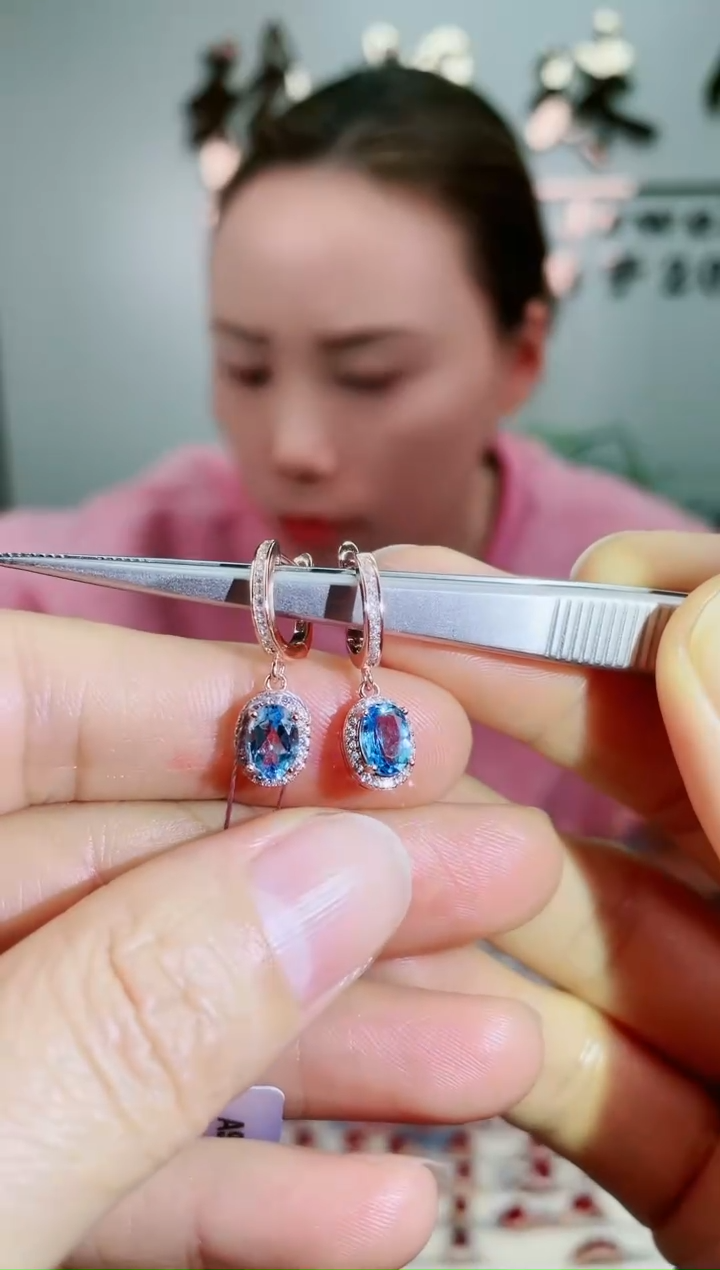 【闪购商品】托帕石耳钉银S925镶嵌1
