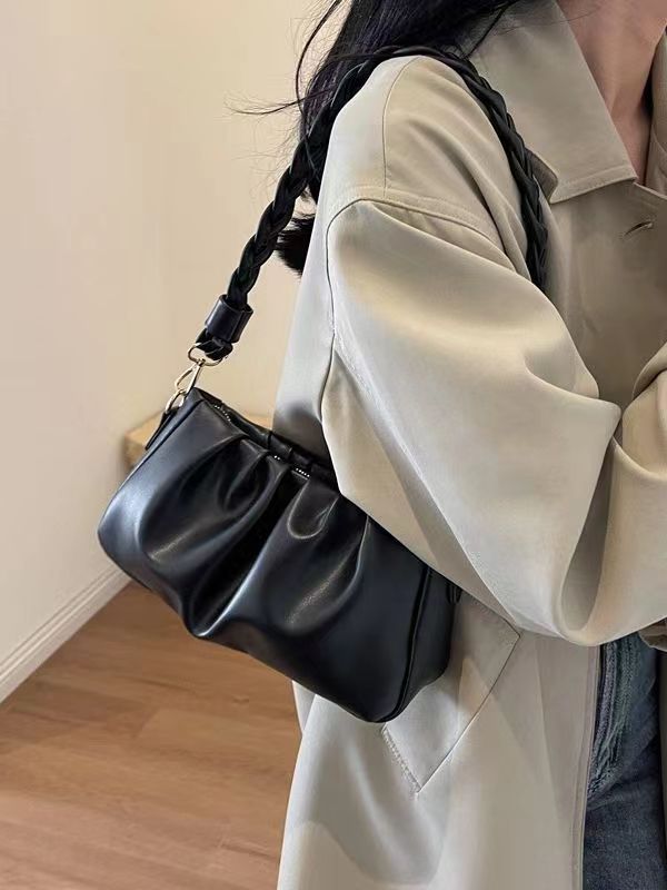 女包网红时尚百搭夏季小众腋下包单肩包新款斜跨包