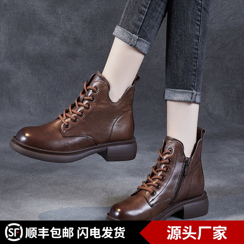 大东瑟复古马丁靴女2023年新款棕色软皮加绒短靴英伦风单靴时尚女
