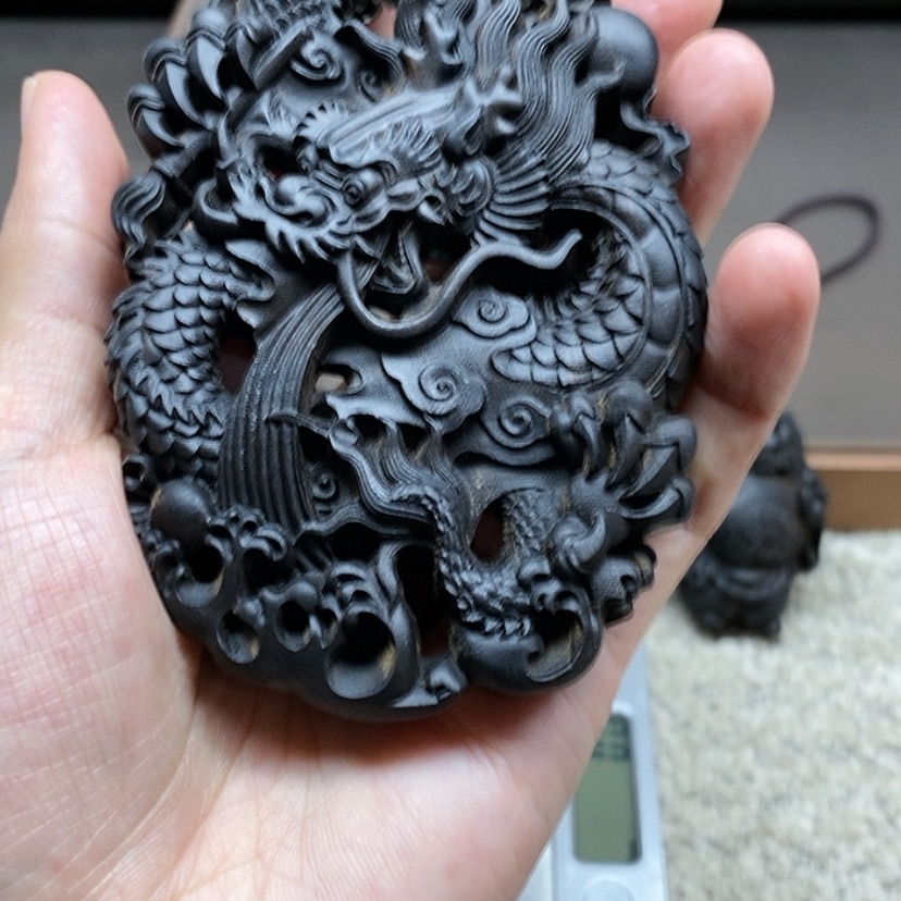 【闪购商品】香木镂空龙牌