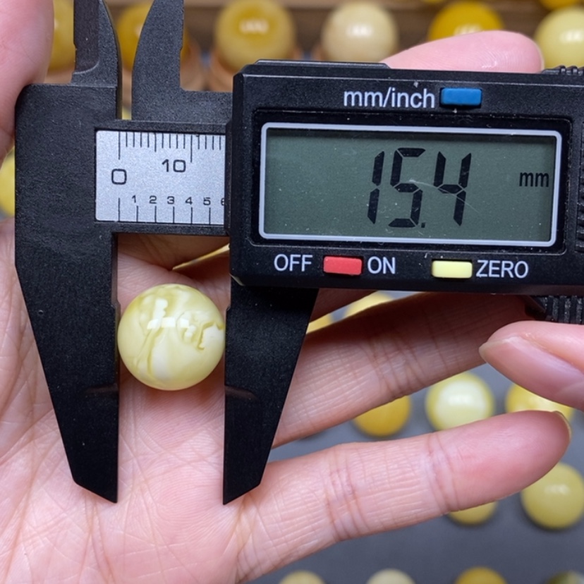 【闪购商品】琥珀裸石未镶嵌天*地