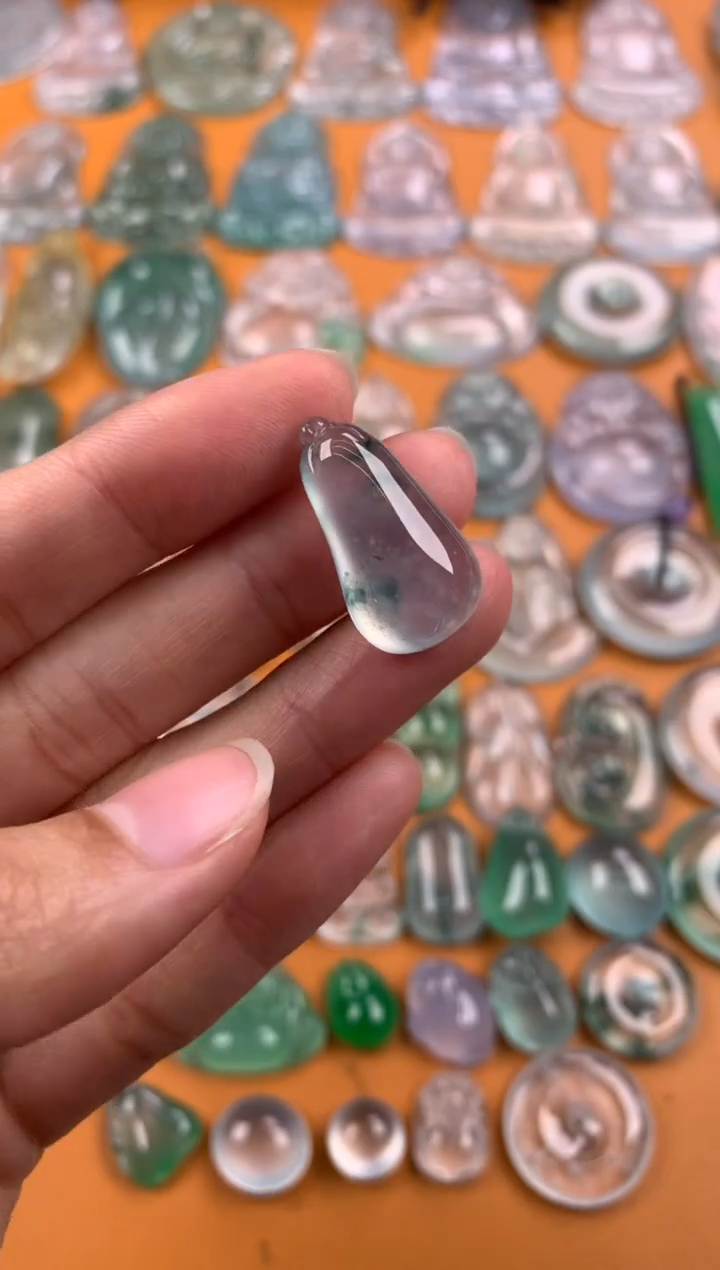 【闪购商品】翡翠颈饰未镶嵌23.9-13-6.9