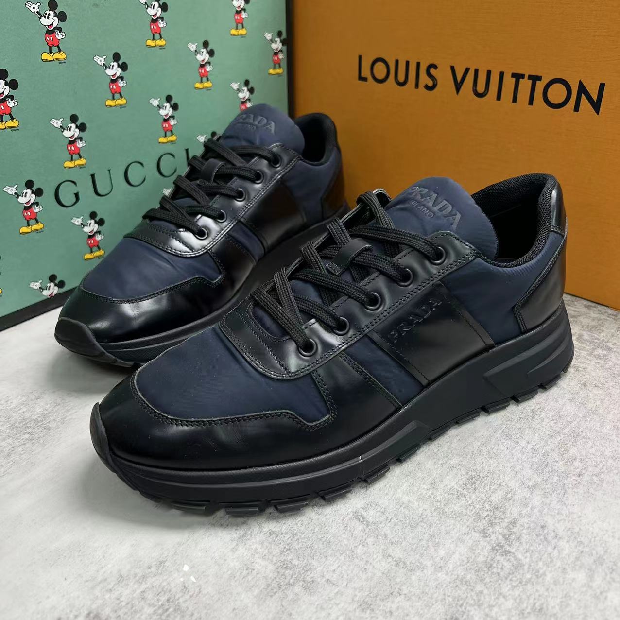 Prada/普拉达黑蓝拼接侧翼LOGO休闲时尚运动鞋 95新/40.5码