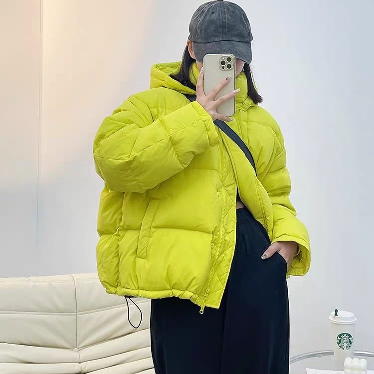波司澄冬季新款女士连帽短款羽绒服糖果色百搭宽松保暖韩版白鸭绒