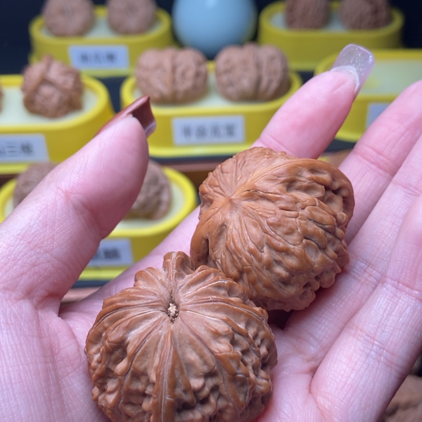 【闪购商品】文玩核桃吊坠和***喝