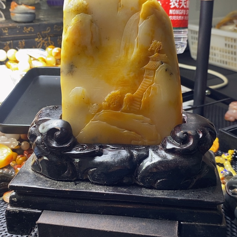 【闪购商品】石英质玉（黄龙玉）颈饰未镶嵌