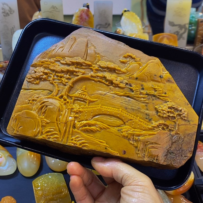【闪购商品】石英质玉（黄龙玉）颈饰未镶嵌