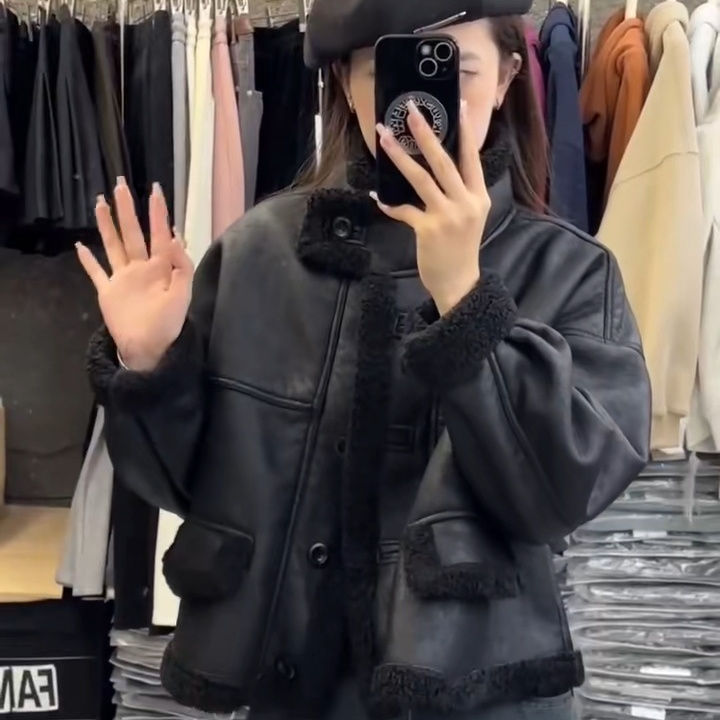 羽绒服羊羔毛皮毛一体短外套女冬季款宽松加厚鹿皮绒机车服