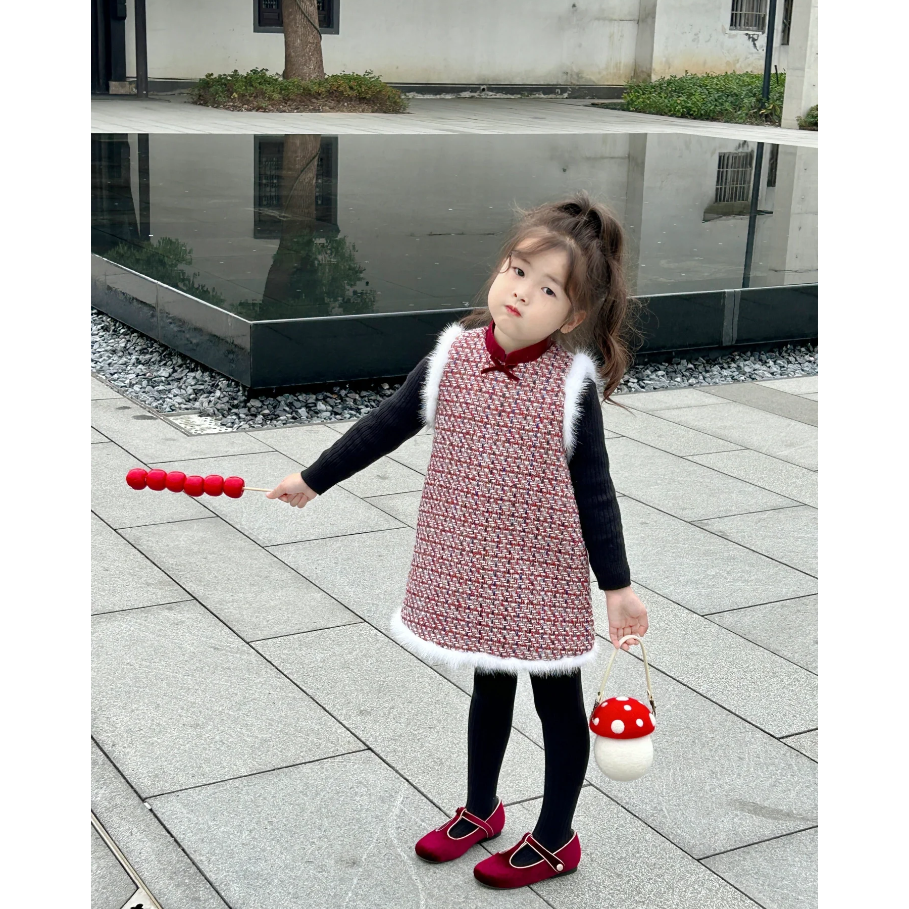 童装女童新中式洋气复古红色格子背心裙女宝宝加绒加厚旗袍裙