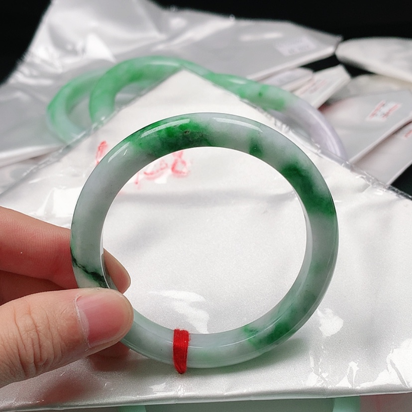 【闪购商品】翡翠手镯未镶嵌