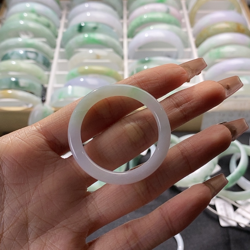 【闪购商品】翡翠手镯未镶嵌P****o