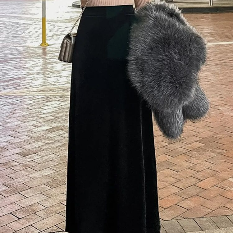 气质半身裙女春秋2023新款高腰垂感A字裙复古显瘦丝绒半身长裙