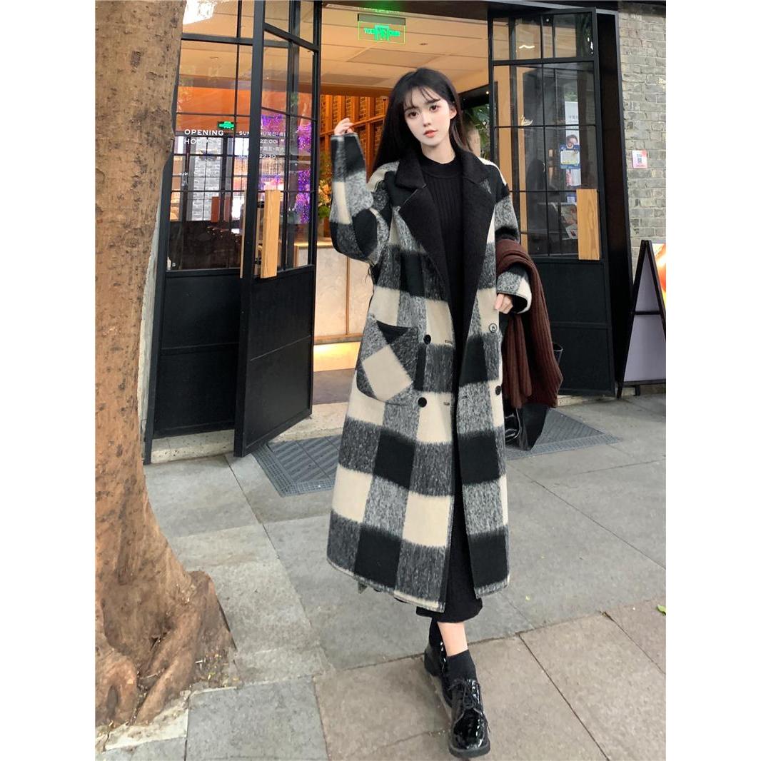秋冬季加厚两面穿毛呢大衣女大码胖mm显瘦宽松长款格子羊羔绒外套