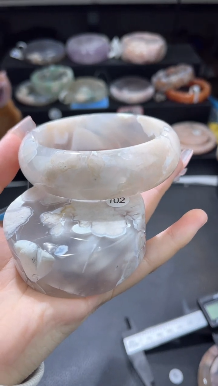 【闪购商品】石英质玉手镯未镶嵌（102）61.6