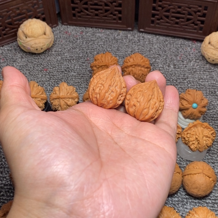 【闪购商品】文玩核桃吊坠没***玩