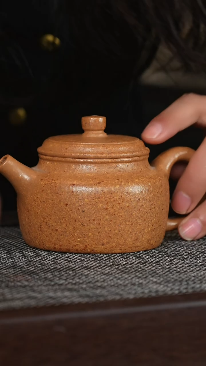 【闪购商品】紫砂茶壶28粗砂德钟