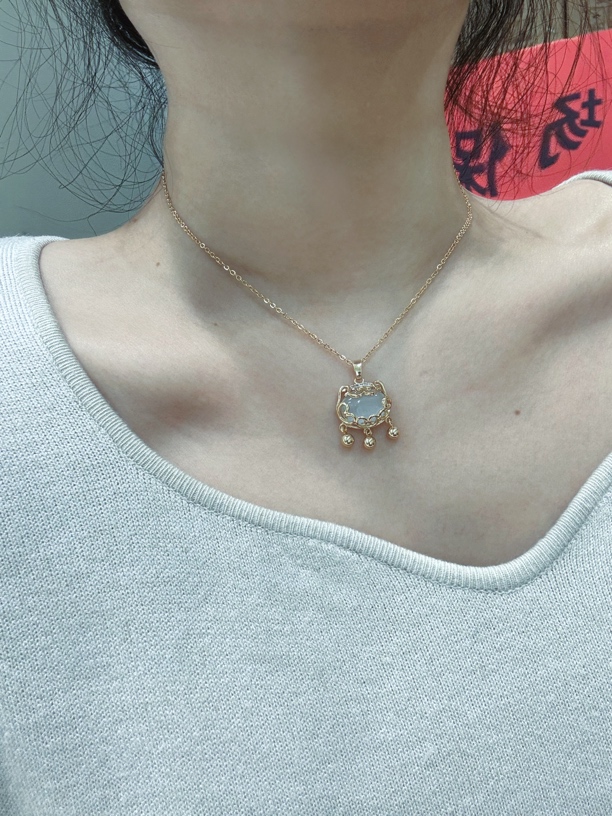 钛钢琉璃吊坠 轻奢显气质玉坠