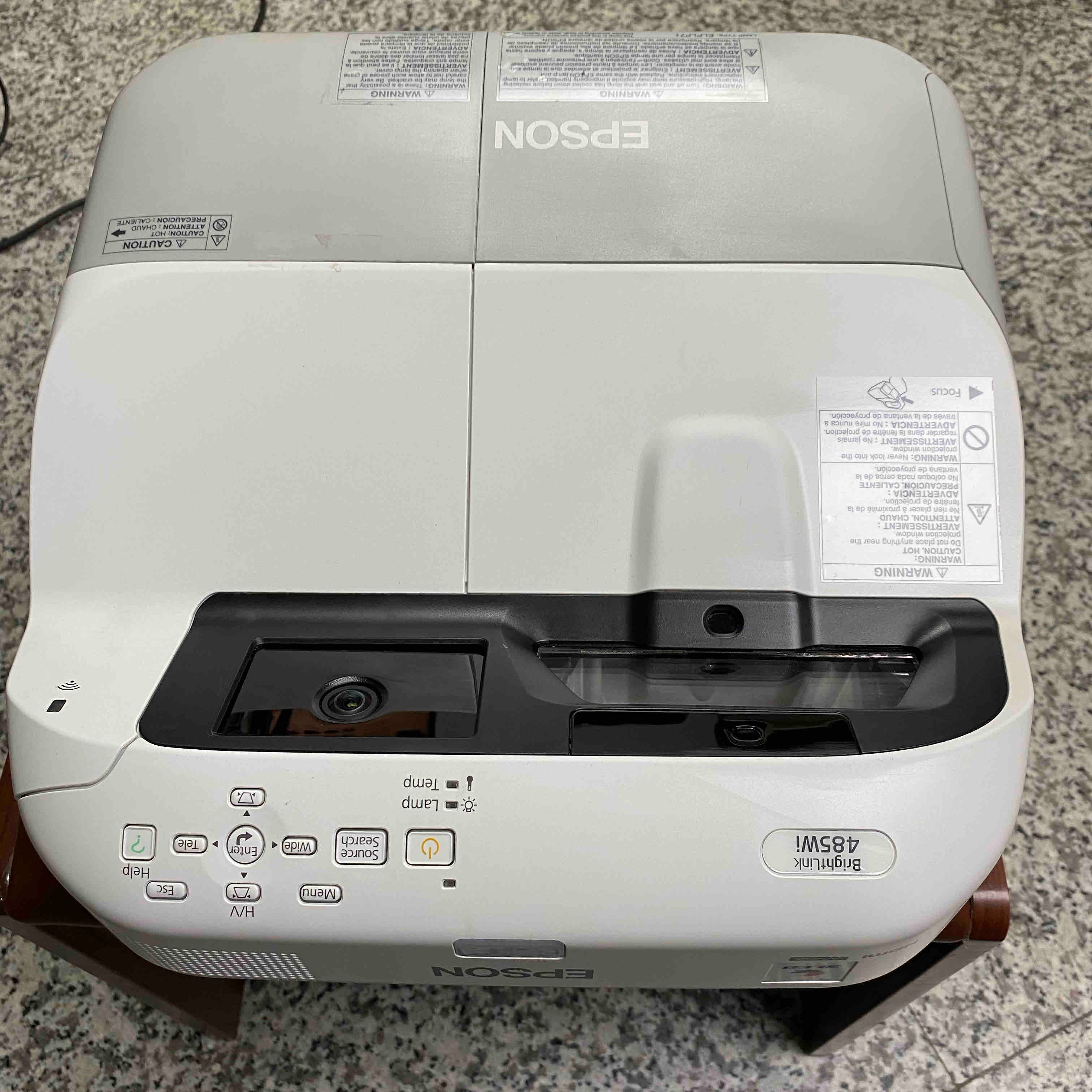 爱生475w/485w超短焦反射式投影机3100流明1280*800分辨率