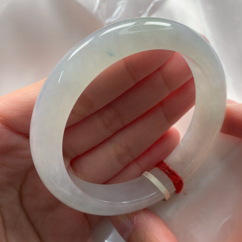 【闪购商品】翡翠手镯未镶嵌老坑种起胶55.6冰条飘蓝花