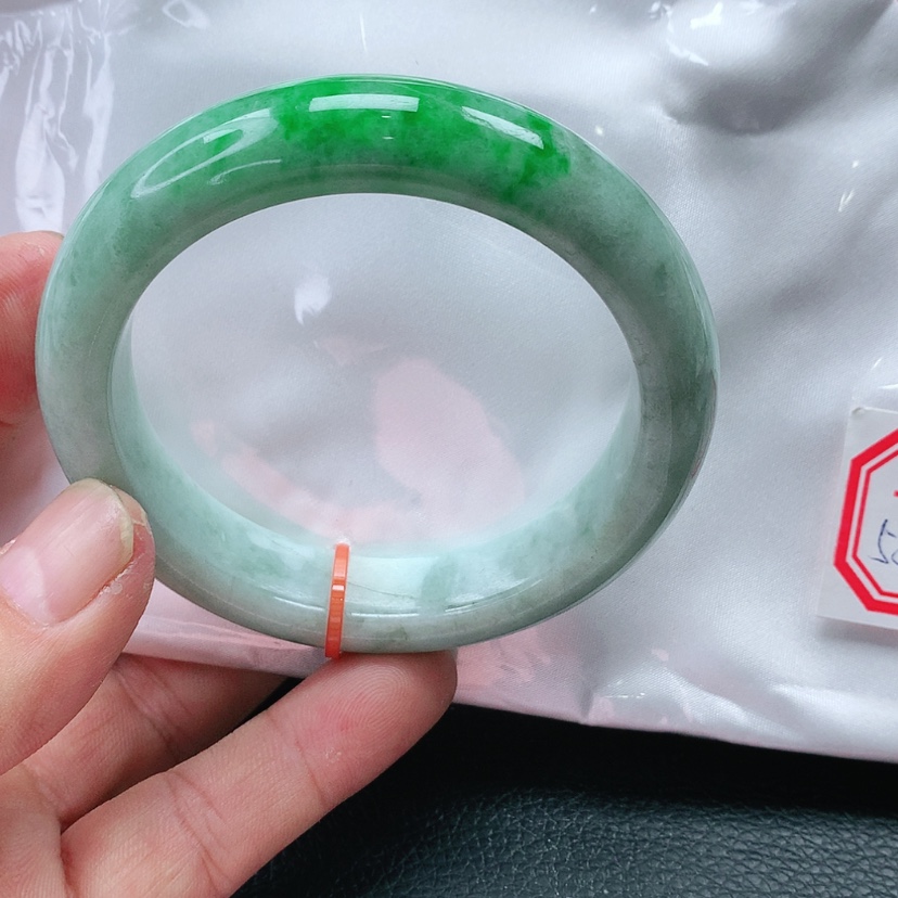 【闪购商品】翡翠手镯未镶嵌M***，