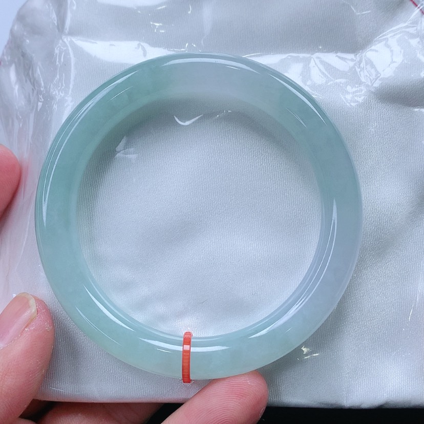【闪购商品】翡翠手镯未镶嵌小***咪